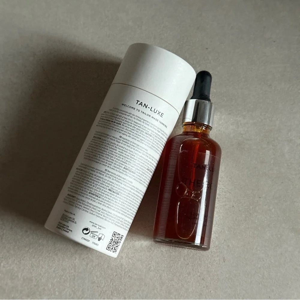 Tan Luxe The Body Illuminating Self Tan Drops Light Medium